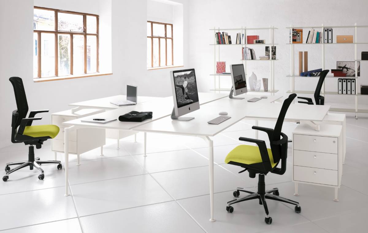 How to Choose the Ideal Office Table